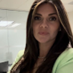 Meet your Posher, Monica paulina